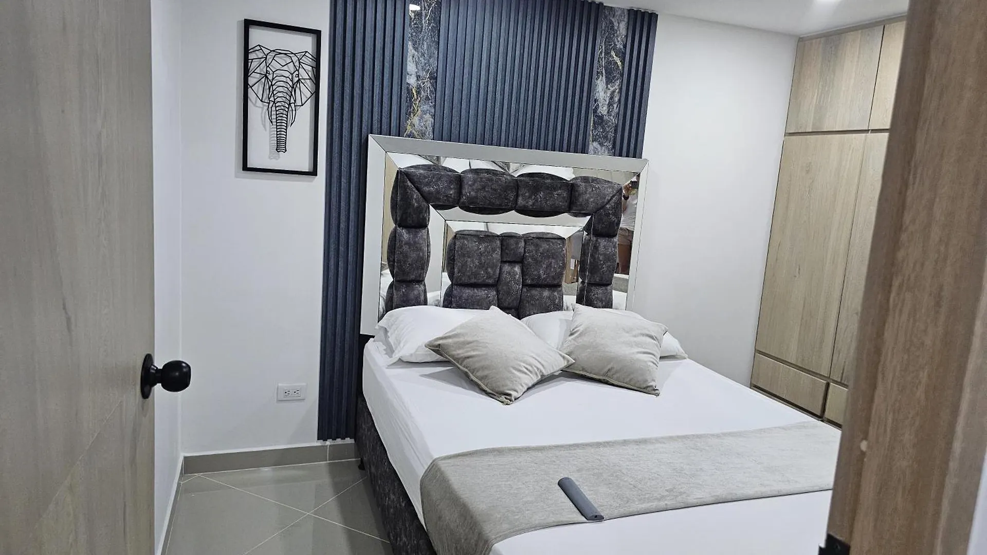 201New Apartment Perfect Location Close To Poblado 메딜린 콜롬비아