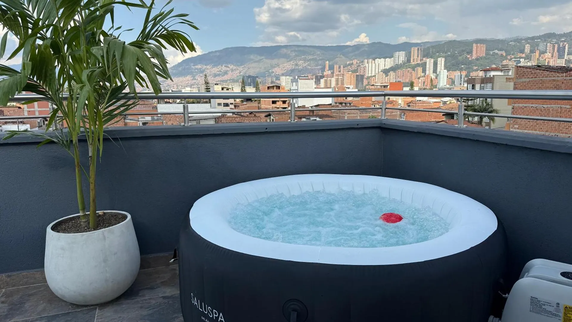 201New Apartment Perfect Location Close To Poblado メデジン コロンビア