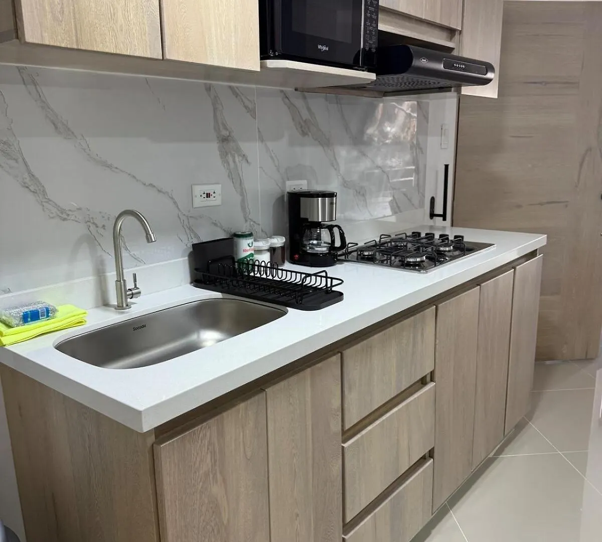 201New Apartment Perfect Location Close To Poblado メデジン 0*,