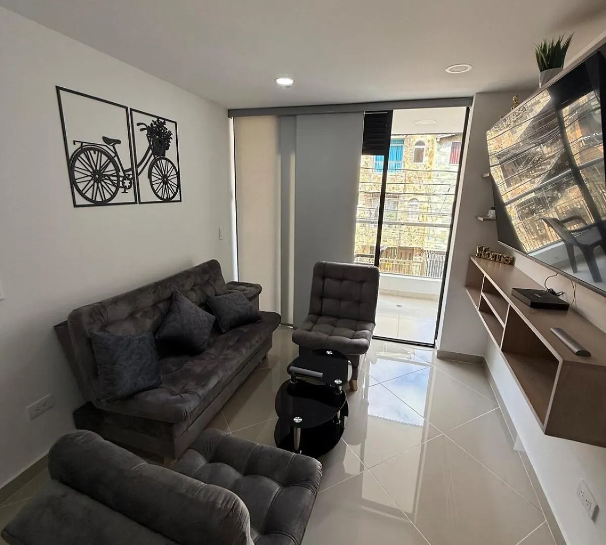 201New Apartment Perfect Location Close To Poblado メデジン 0*,  コロンビア