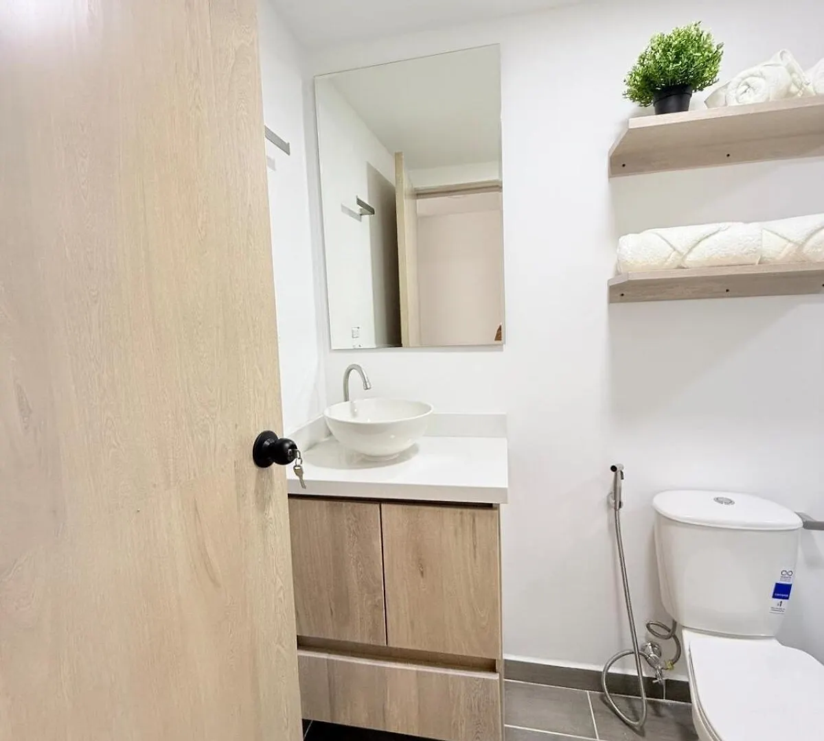 201New Apartment Perfect Location Close To Poblado メデジン 0*,  コロンビア
